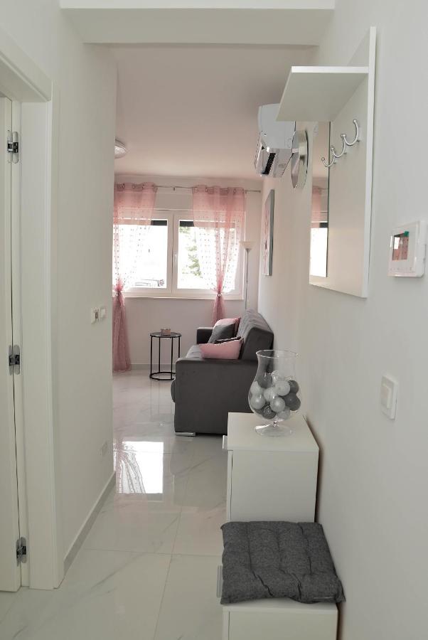 Apartment Laura Zadar Exterior photo